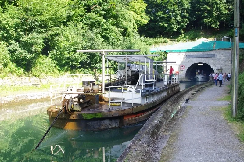 Tunnel de touage de Ricqueval