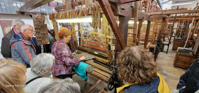 Atelier de tissage à Fresnoy le Grand